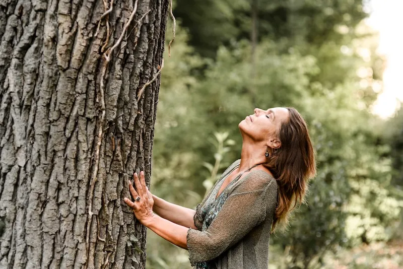 Friederike Gerling am Baum
